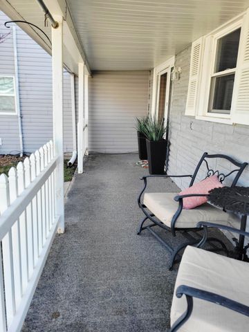 401 South Street, Stockton, MO 65785