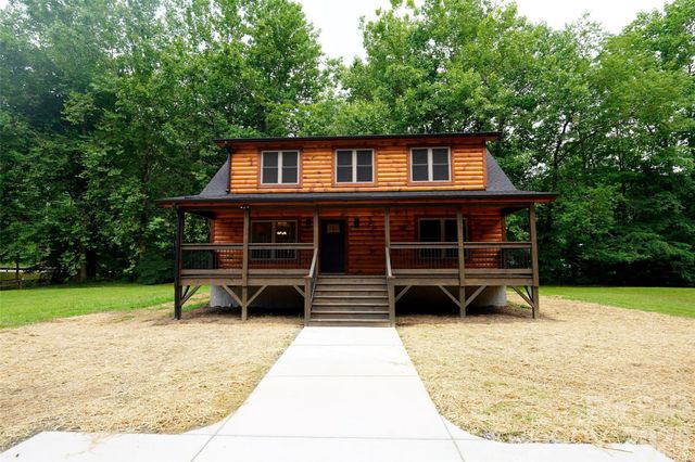 81 Breezy Creek Lane, Maggie Valley, NC 28751