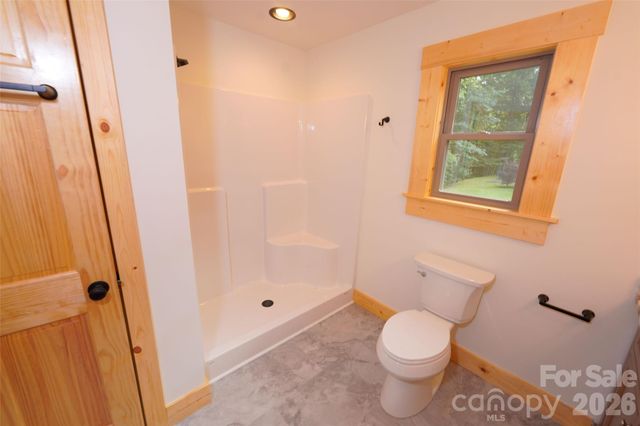 81 Breezy Creek Lane, Maggie Valley, NC 28751