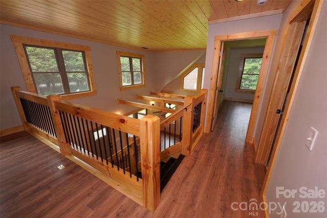 81 Breezy Creek Lane, Maggie Valley, NC 28751