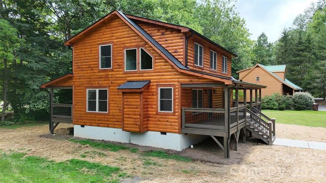 81 Breezy Creek Lane, Maggie Valley, NC 28751