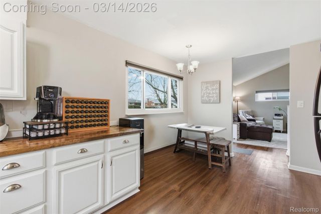 36248 Weideman Street, Clinton Charter Township, MI 48035