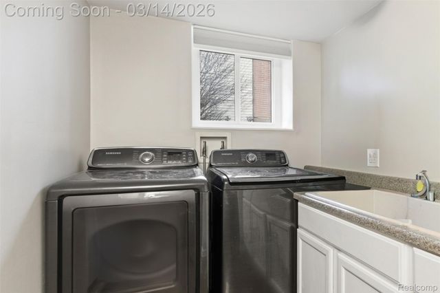 36248 Weideman Street, Clinton Charter Township, MI 48035