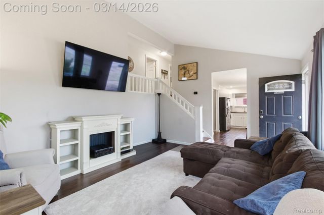 36248 Weideman Street, Clinton Charter Township, MI 48035