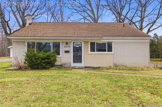 36248 Weideman Street, Clinton Charter Township, MI 48035