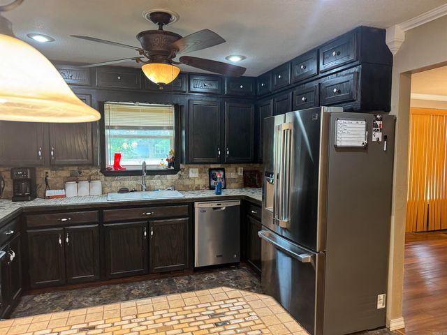 175 County Road 2733, London, AR 72847