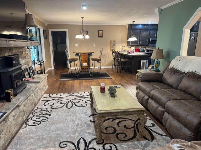 175 County Road 2733, London, AR 72847