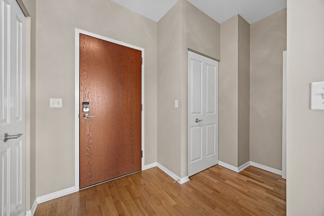 801 Village Center Drive 302, Burr Ridge, IL 60527