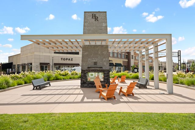 801 Village Center Drive 302, Burr Ridge, IL 60527