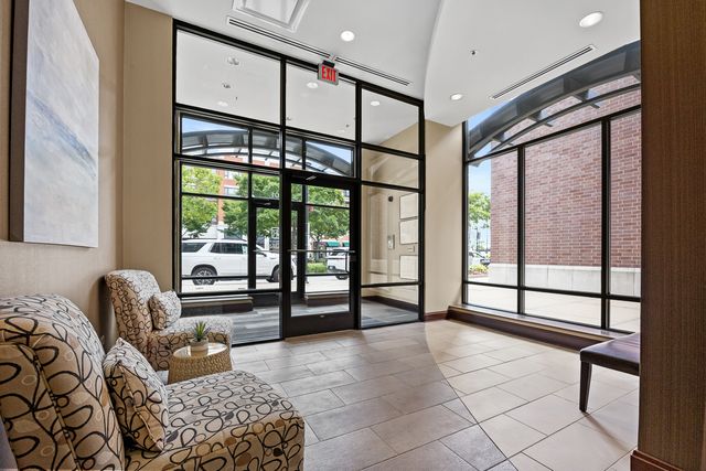 801 Village Center Drive 302, Burr Ridge, IL 60527