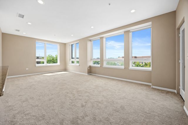 801 Village Center Drive 302, Burr Ridge, IL 60527