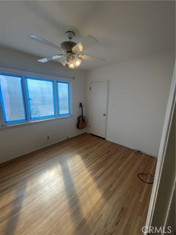 147 W Las Flores, Altadena, CA 91001