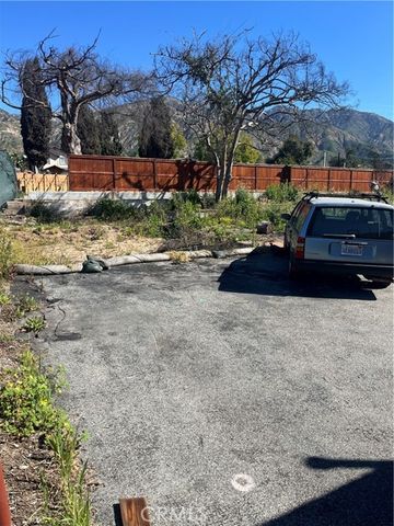 147 W Las Flores, Altadena, CA 91001