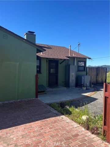 147 W Las Flores, Altadena, CA 91001