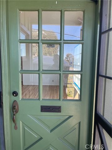 147 W Las Flores, Altadena, CA 91001