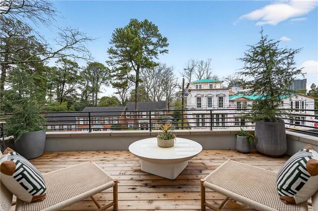 100 Sheridan Drive NE, Atlanta, GA 30305