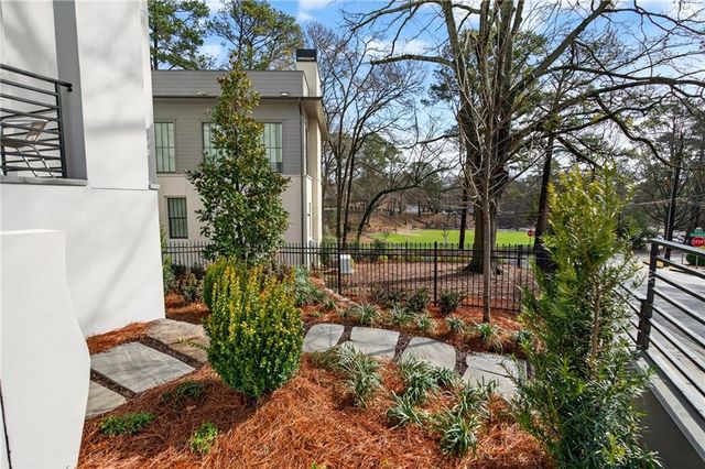 100 Sheridan Drive NE, Atlanta, GA 30305