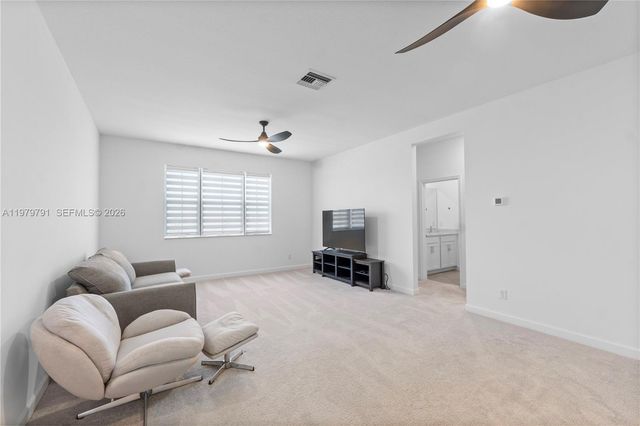 1162 Haywagon Trl, Loxahatchee, FL 33470