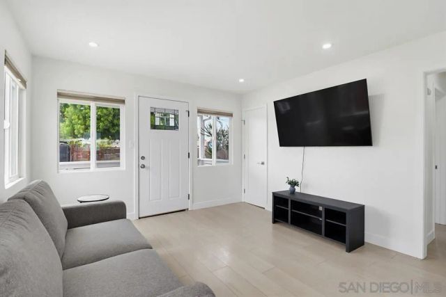 3281 New Jersey, Lemon Grove, CA 91945