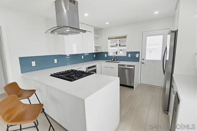 3281 New Jersey, Lemon Grove, CA 91945