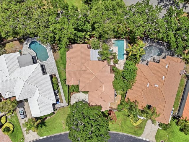 812 LIVE OAK TERRACE NE, St Petersburg, FL 33703