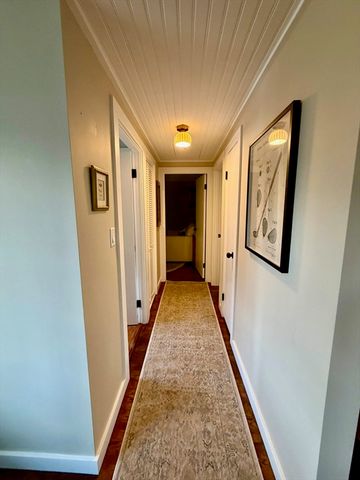 22 Presidents Rd, Bourne, MA 02532