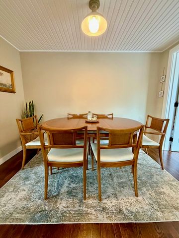 22 Presidents Rd, Bourne, MA 02532