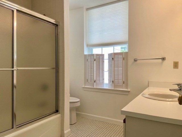 760 Highland Ave 7, Needham, MA 02494