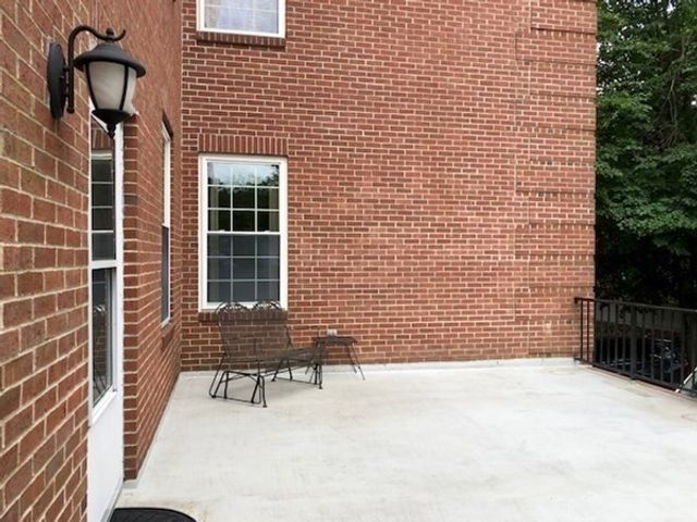 760 Highland Ave 7, Needham, MA 02494