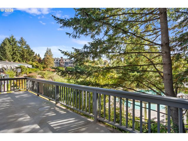 3653 Sw 52ND Pl, Portland, OR 97221