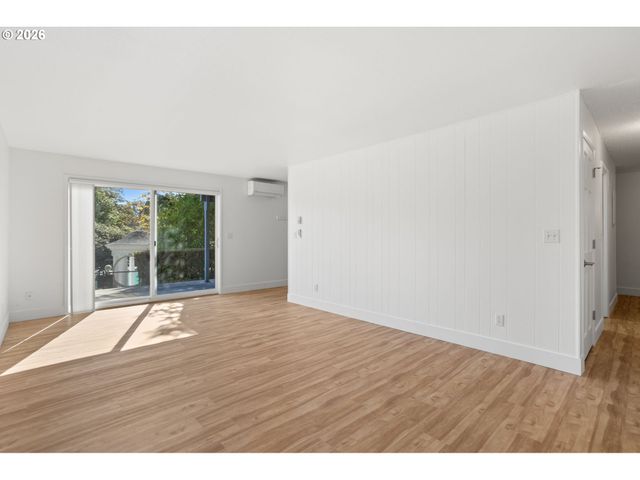 3653 Sw 52ND Pl, Portland, OR 97221