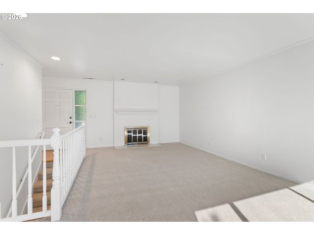 3653 Sw 52ND Pl, Portland, OR 97221