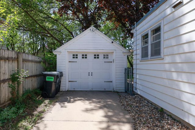 1111 4th Avenue SE, Rochester, MN 55904