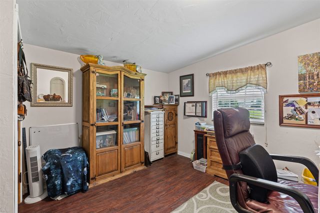 901 County Road 3925, Wolfe City, TX 75496