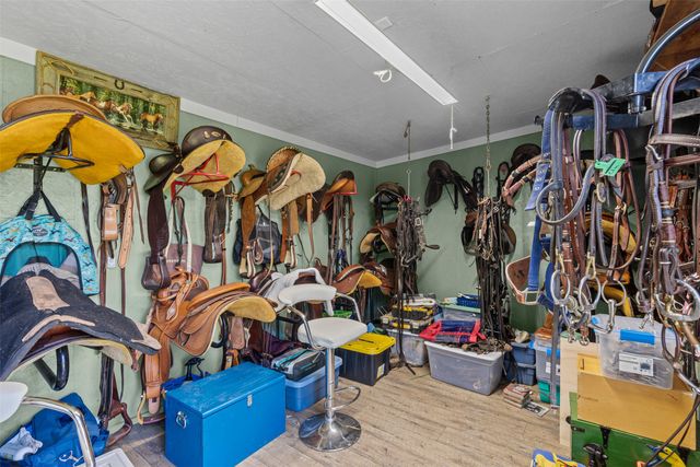 901 County Road 3925, Wolfe City, TX 75496