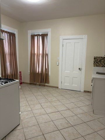 77-79 Millet St 79, Boston, MA 02124