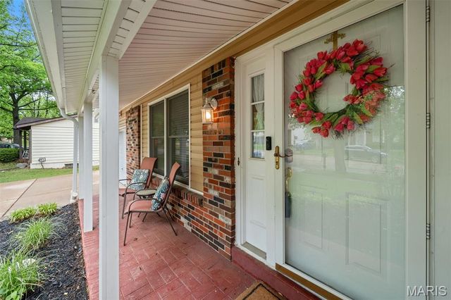 1290 Greenmar Drive, Fenton, MO 63026