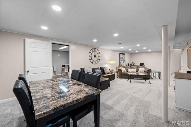 1290 Greenmar Drive, Fenton, MO 63026