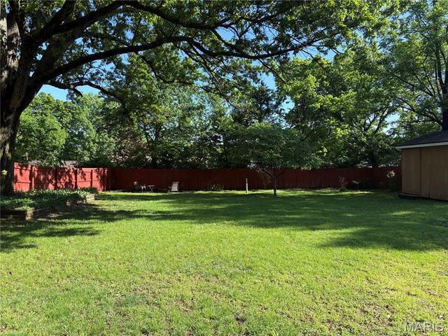 1290 Greenmar Drive, Fenton, MO 63026