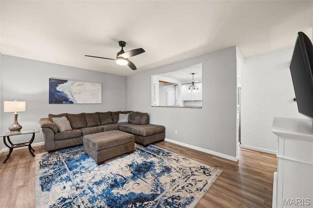 1290 Greenmar Drive, Fenton, MO 63026