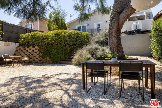1012 Dexter Street, Los Angeles, CA 90042