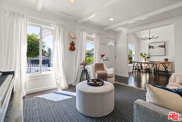 1012 Dexter Street, Los Angeles, CA 90042