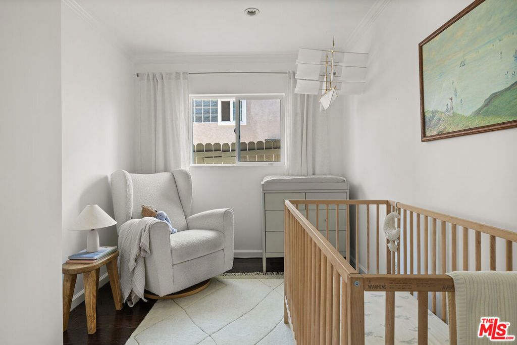 Image 10 of property listing at 1012 Dexter Street, Los Angeles, CA 90042