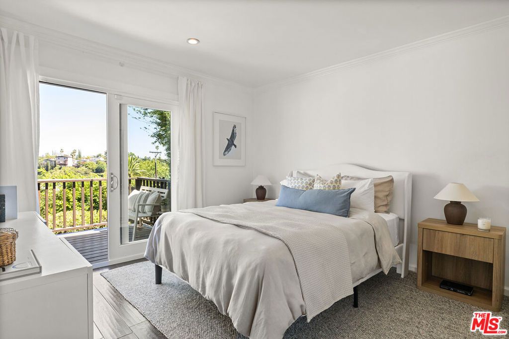 Image 11 of property listing at 1012 Dexter Street, Los Angeles, CA 90042