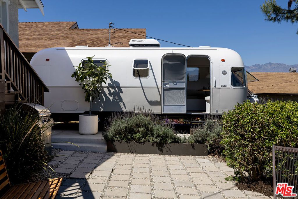 Image 20 of property listing at 1012 Dexter Street, Los Angeles, CA 90042