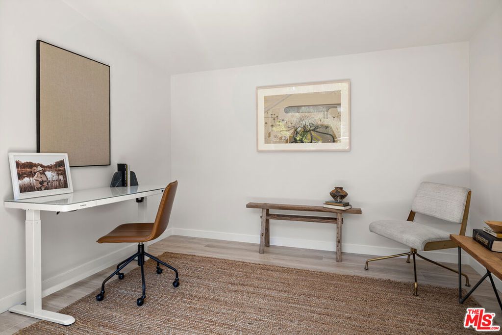 Image 29 of property listing at 1012 Dexter Street, Los Angeles, CA 90042