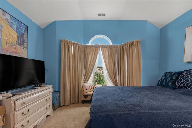 11 Island Trail, Mount Sinai, NY 11766