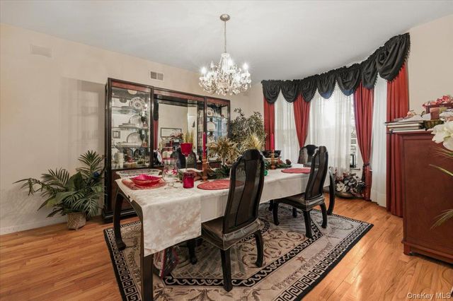 11 Island Trail, Mount Sinai, NY 11766