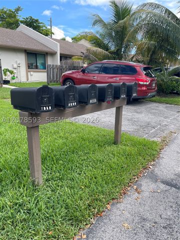 1441 Woodpecker St 1441, Homestead, FL 33035