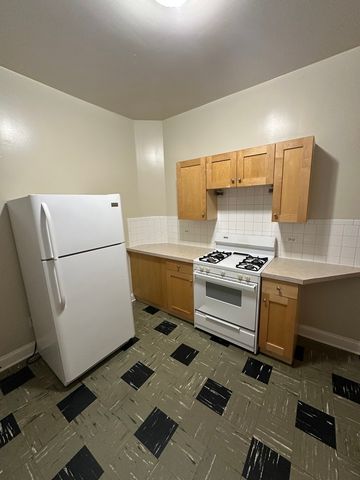 2808 W Augusta Bend 1, Chicago, IL 60622